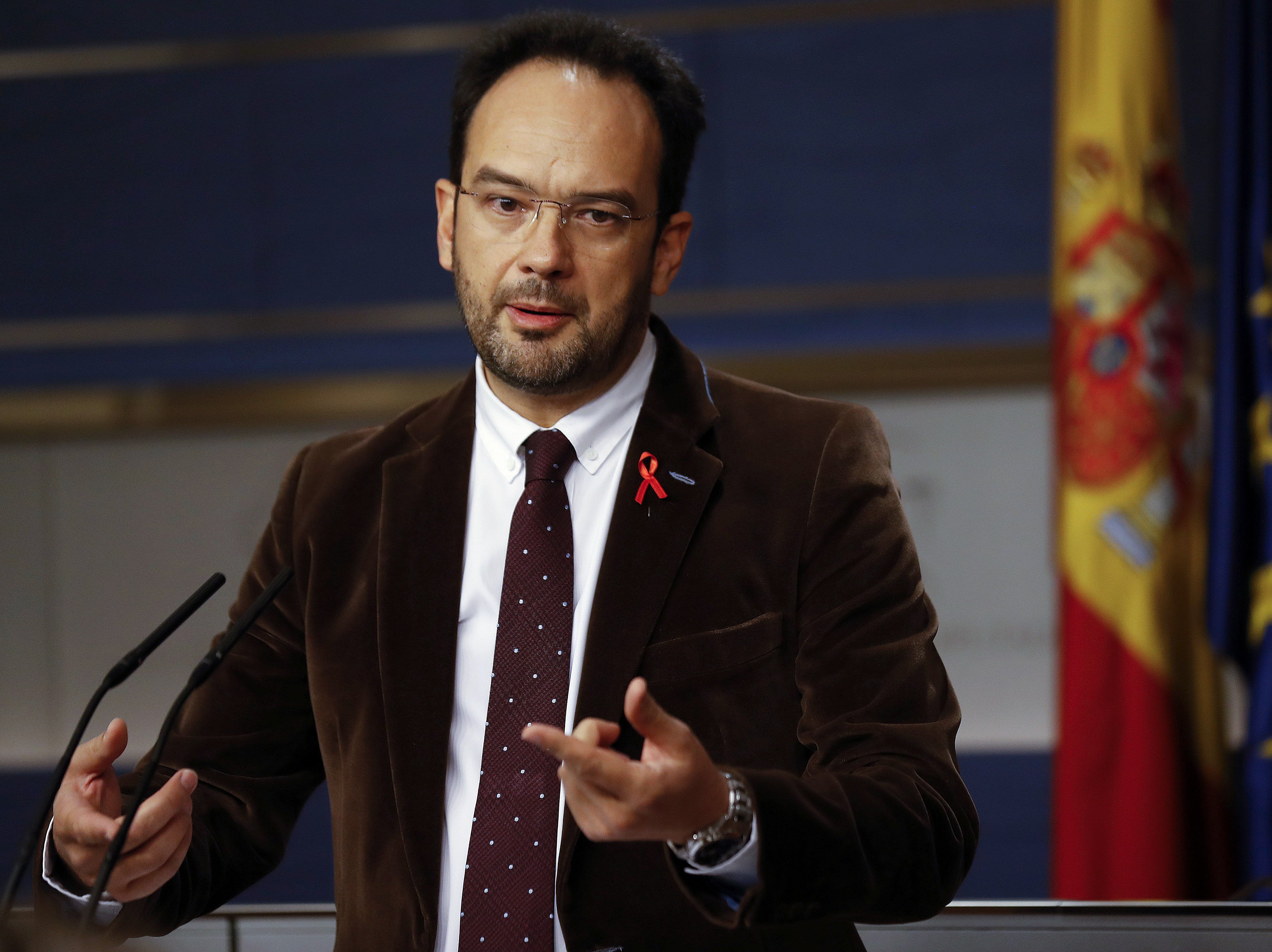 El PSOE, Podemos y Ciudadanos suman fuerzas para investigar la financiación del PP El PSOE, Podemos y Ciudadanos suman fuerzas para investigar la financiación del PP