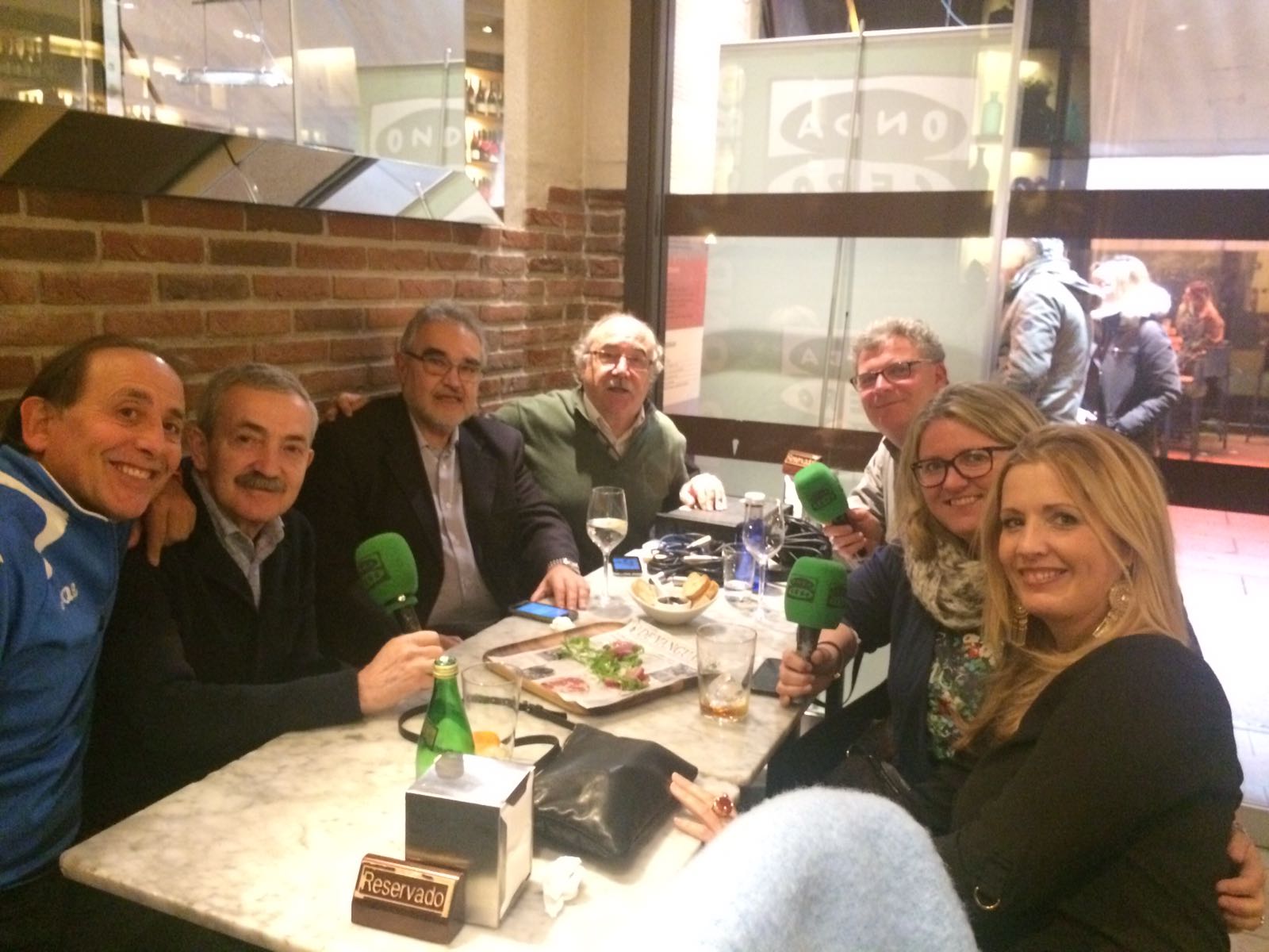 De tu blusa y tu bandera. 02/12/2016 De tu blusa y tu bandera. 02/12/2016