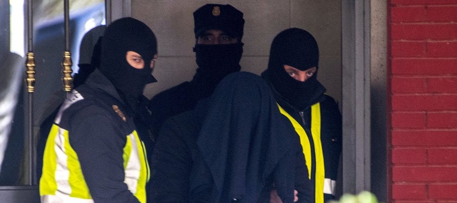 El marroquí acusado de ser un peligroso yihadista, clave en el aparato de propaganda y captación del DAESH, detenido el miércoles en Aranjuez, en Madrid