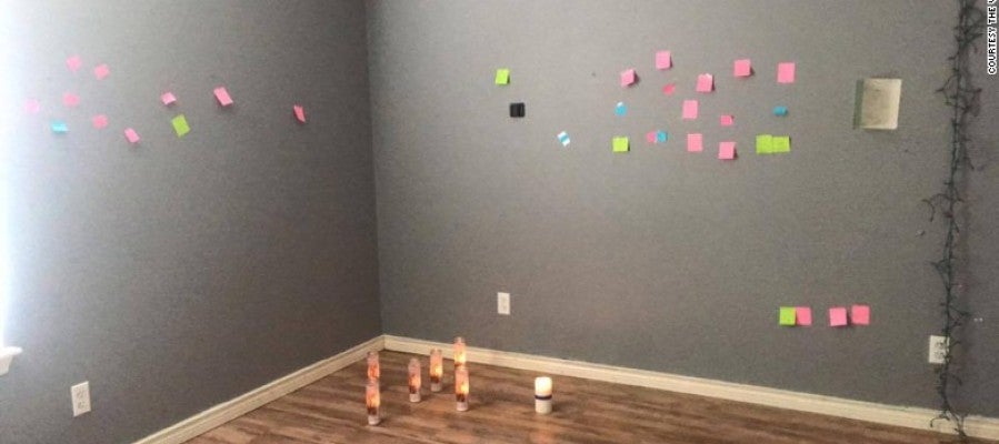 La habitación de la adolescente que se ha suicidado en EEUU, llena de mensajes en su memoria