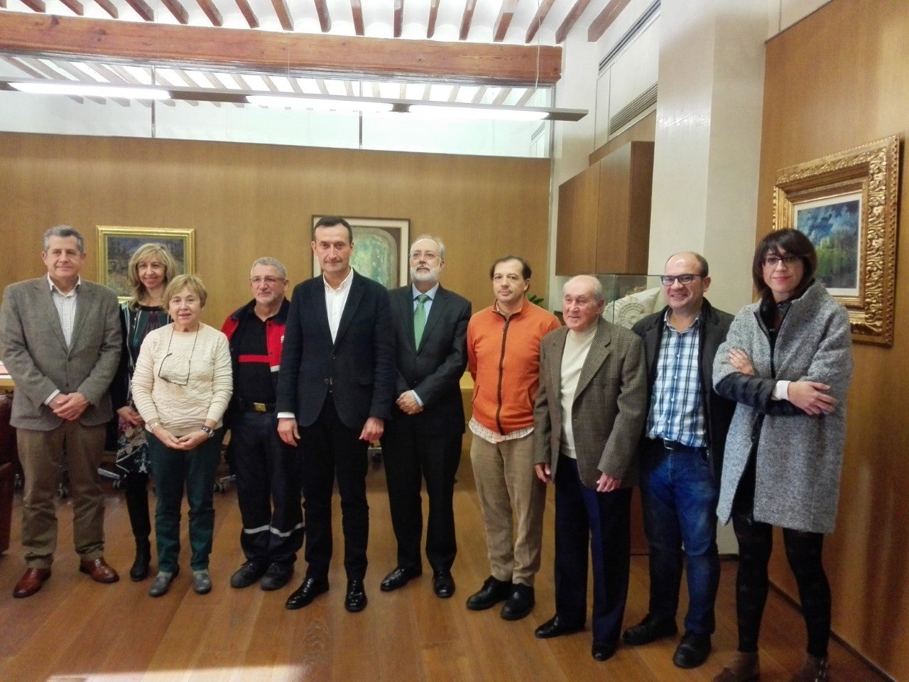 El Ayuntamiento de Elche distingue a distintos colectivos con motivo del Día de la Constitución El Ayuntamiento de Elche distingue a distintos colectivos con motivo del Día de la Constitución