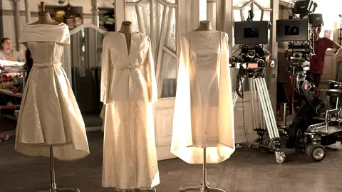 Los tres vestidos de novia confeccionados por Jonás (Llorenç González) Los tres vestidos de novia confeccionados por Jonás (Llorenç González)