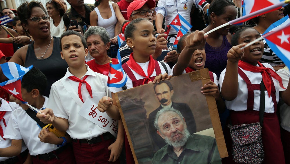 Fidel Castro llega a Santiago de Cuba