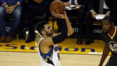 Rubio tira a canasta