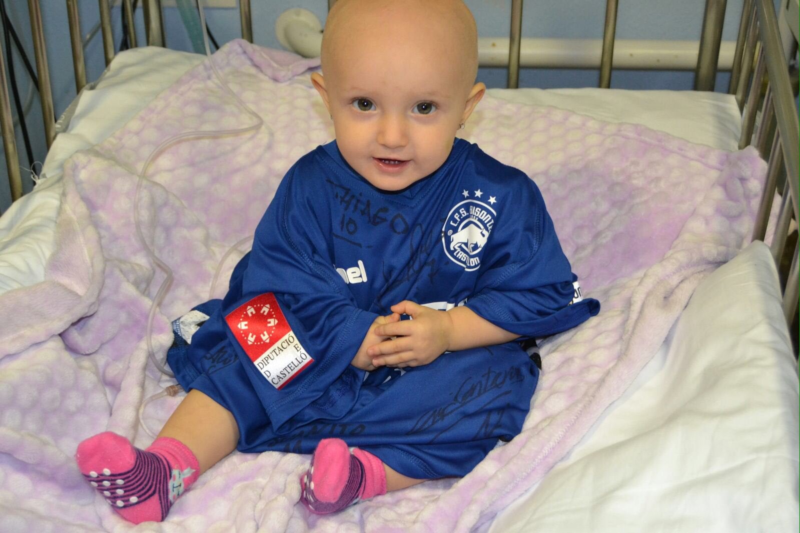 Una campaña para ayudar a un bebé con leucemia consigue 300 donantes de médula en Castellón Una campaña para ayudar a un bebé con leucemia consigue 300 donantes de médula en Castellón