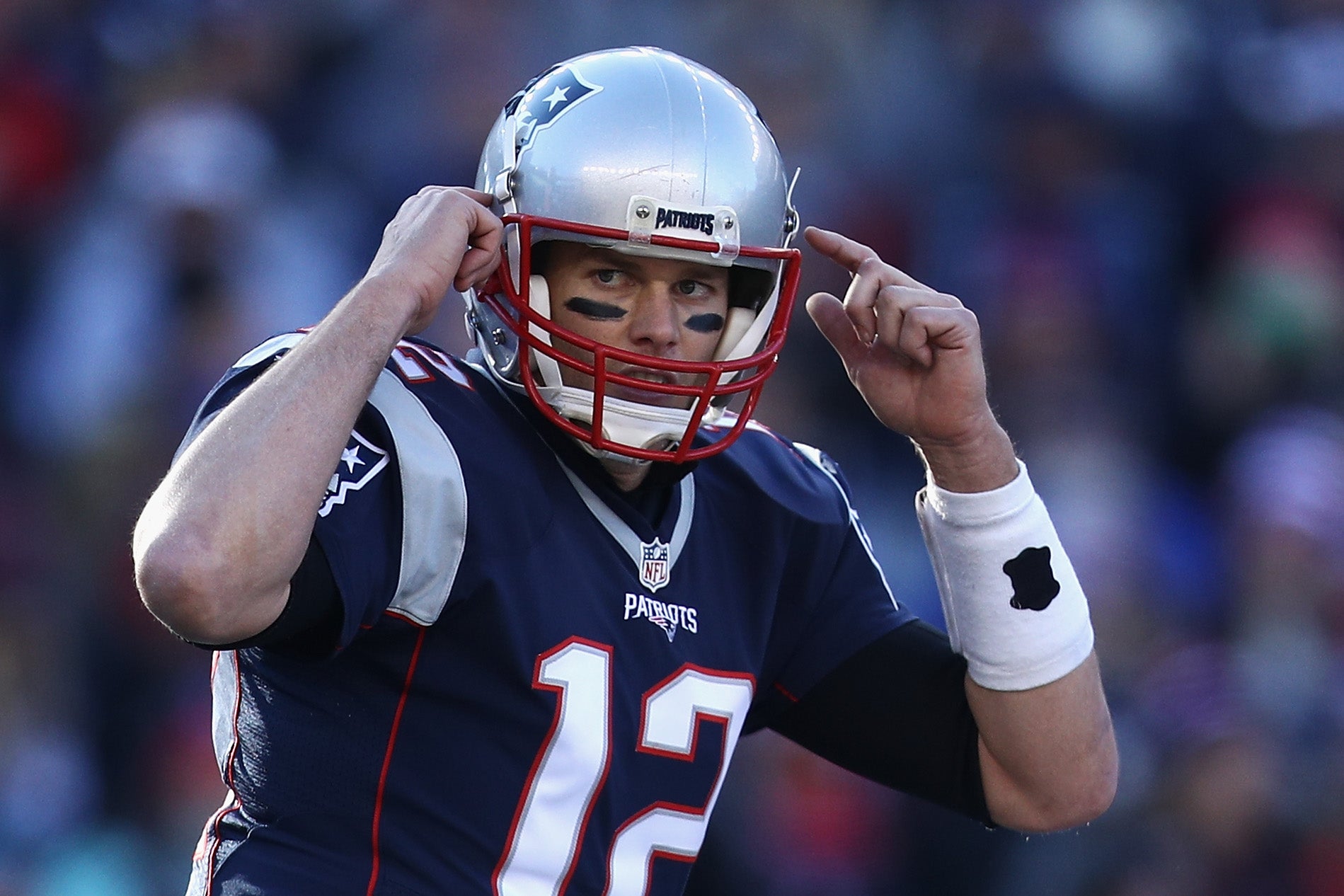 Tom Brady se convierte en el quarterback con más victorias de la historia de la NFL Tom Brady se convierte en el quarterback con más victorias de la historia de la NFL