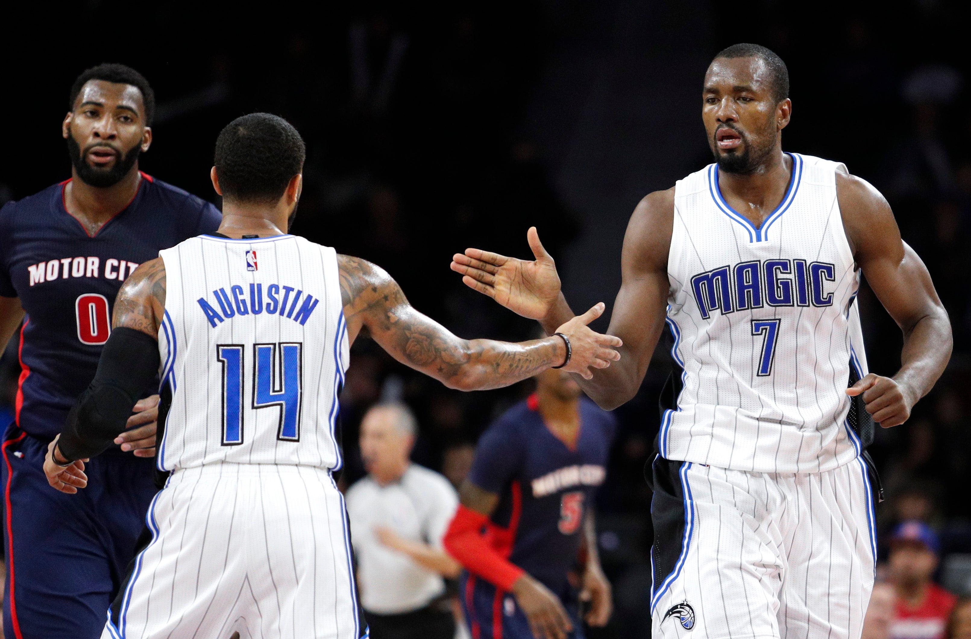 Un espléndido Ibaka lidera a los Magic en su triunfo sobre los Pistons Un espléndido Ibaka lidera a los Magic en su triunfo sobre los Pistons