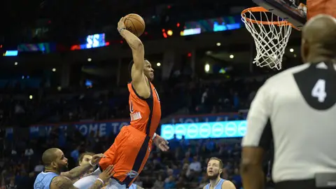 Russell Westbrook hace un espectacular mate Russell Westbrook hace un espectacular mate