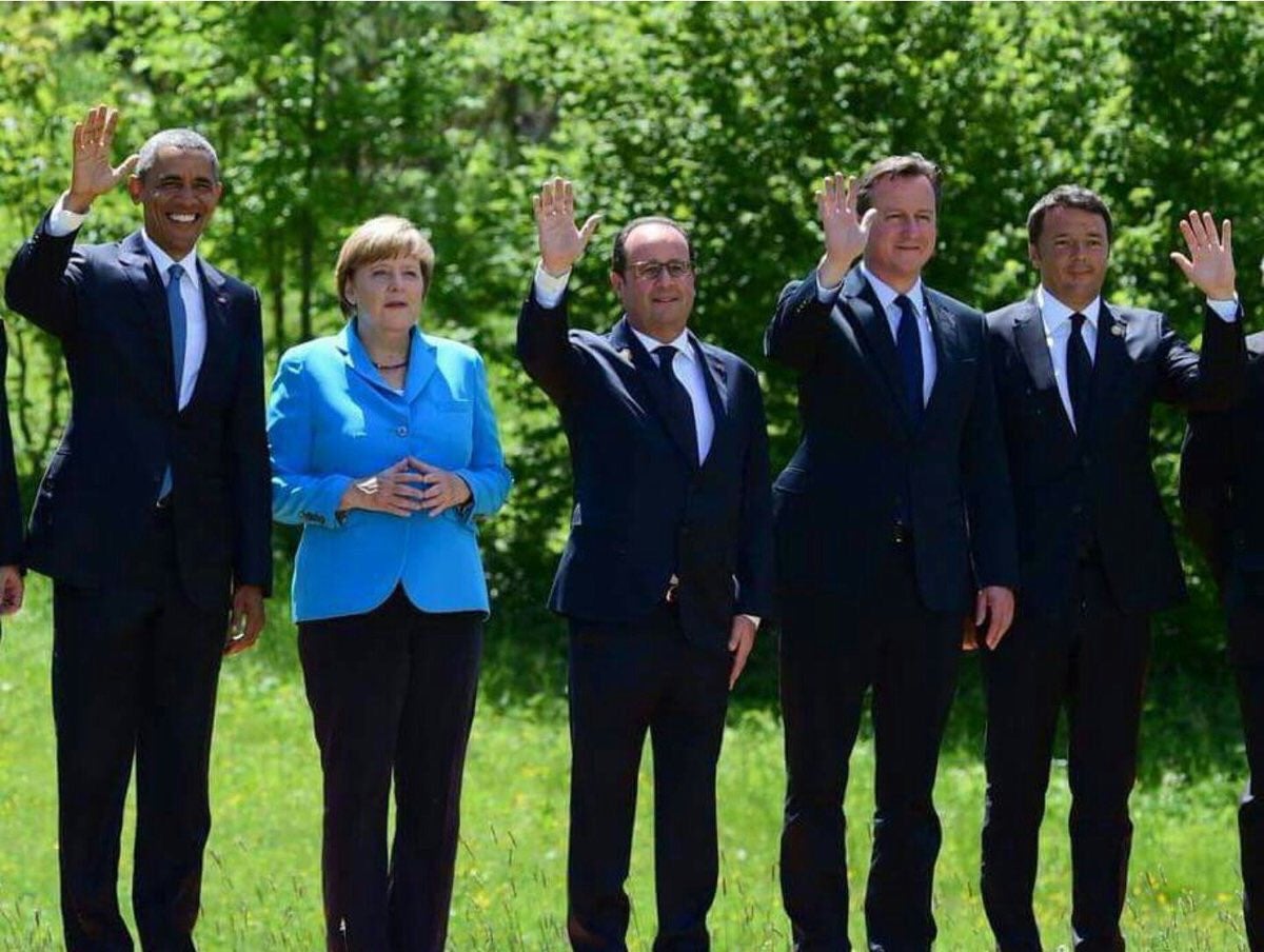 Las preguntas de Amón: "¿Qué os sugiere una bonita imagen de la cumbre del G5 en la que aparece Merkel de anfitriona de Obama, Hollande, Cameron y Renzi? Las preguntas de Amón: "¿Qué os sugiere una bonita imagen de la cumbre del G5 en la que aparece Merkel de anfitriona de Obama, Hollande, Cameron y Renzi?