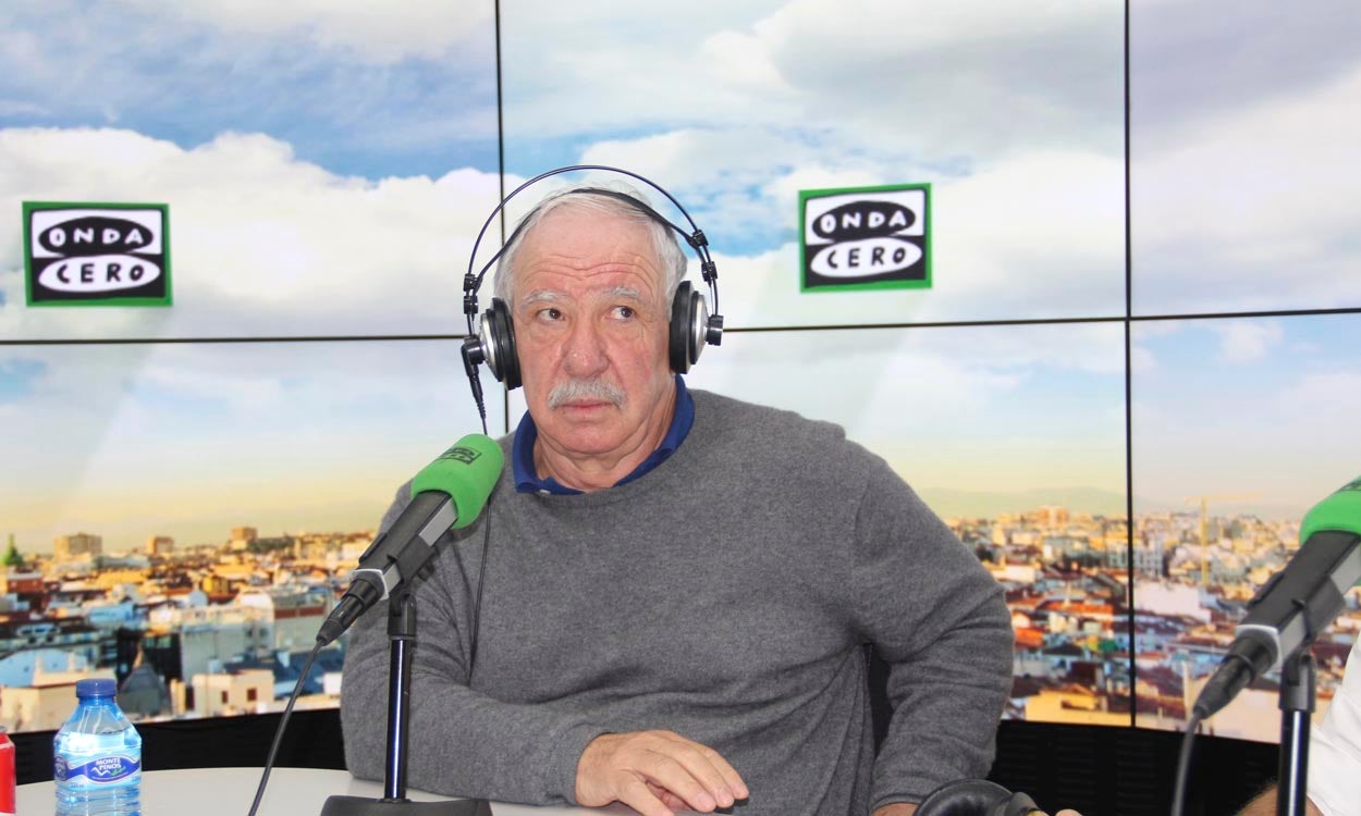 Julio Carabaña, sociólogo: "El informe PISA es utilísimo negativamente para saber lo que no funciona de los investigadores y pedagogos" Julio Carabaña, sociólogo: "El informe PISA es utilísimo negativamente para saber lo que no funciona de los investigadores y pedagogos"