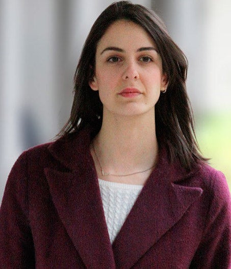 La Audiencia Provincial absuelve a Rita Maestre por el asalto a la capilla de la Complutense La Audiencia Provincial absuelve a Rita Maestre por el asalto a la capilla de la Complutense