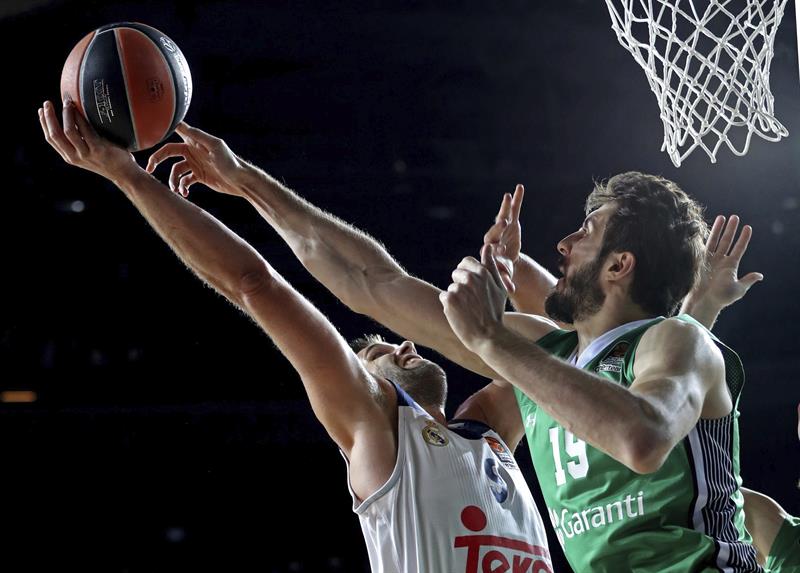 Al Real Madrid se le funden los plomos en Estambul Al Real Madrid se le funden los plomos en Estambul