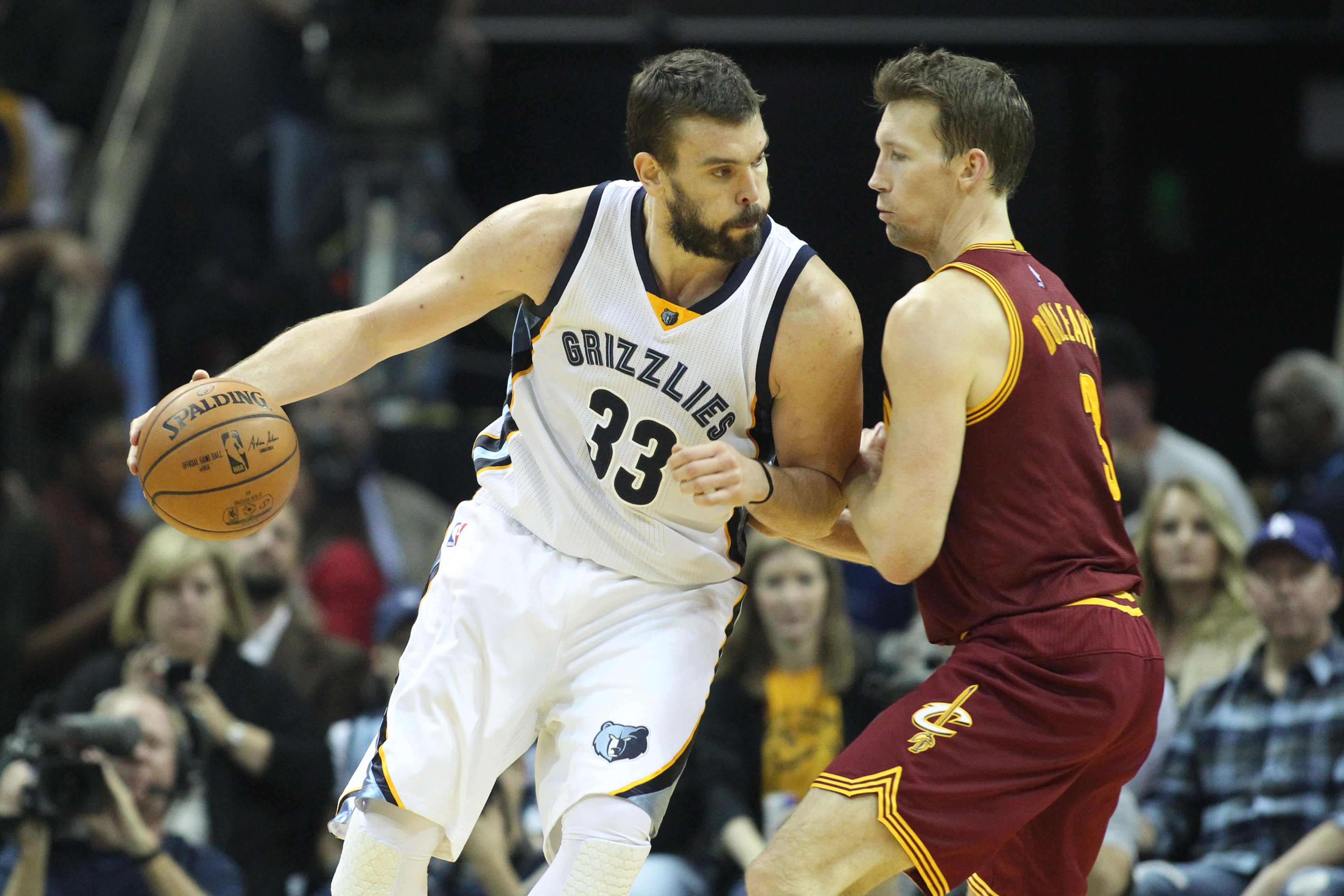 Pau y Marc Gasol brillan en la NBA con sendos dobles-dobles y triunfos ante Celtics y Cavaliers Pau y Marc Gasol brillan en la NBA con sendos dobles-dobles y triunfos ante Celtics y Cavaliers