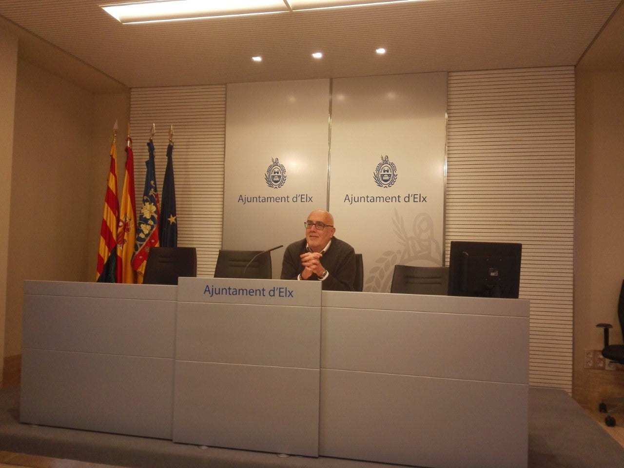 Eche vende por Internet unas 3.000 sillas para su cabalgata de Reyes de 2017 Eche vende por Internet unas 3.000 sillas para su cabalgata de Reyes de 2017
