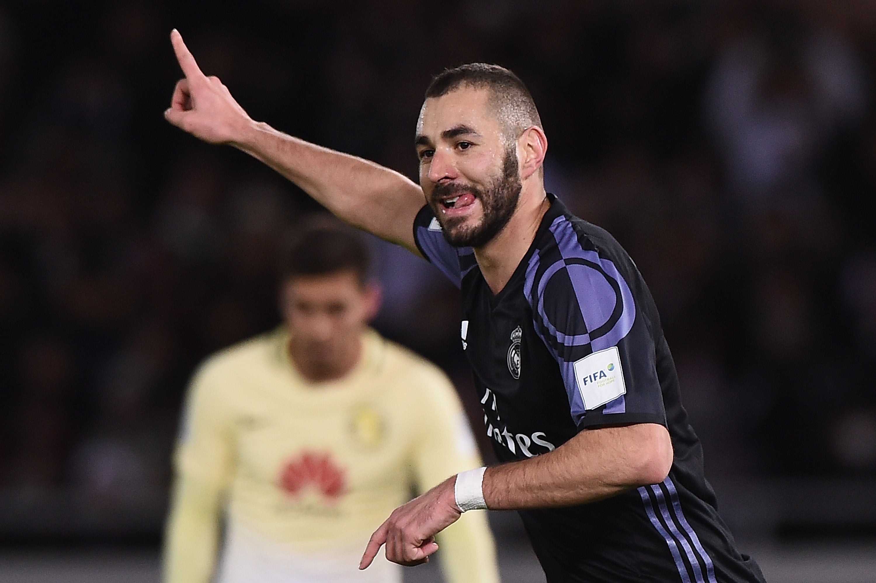 Benzema y Cristiano Ronaldo meten al Real Madrid en la final del Mundial de Clubes Benzema y Cristiano Ronaldo meten al Real Madrid en la final del Mundial de Clubes