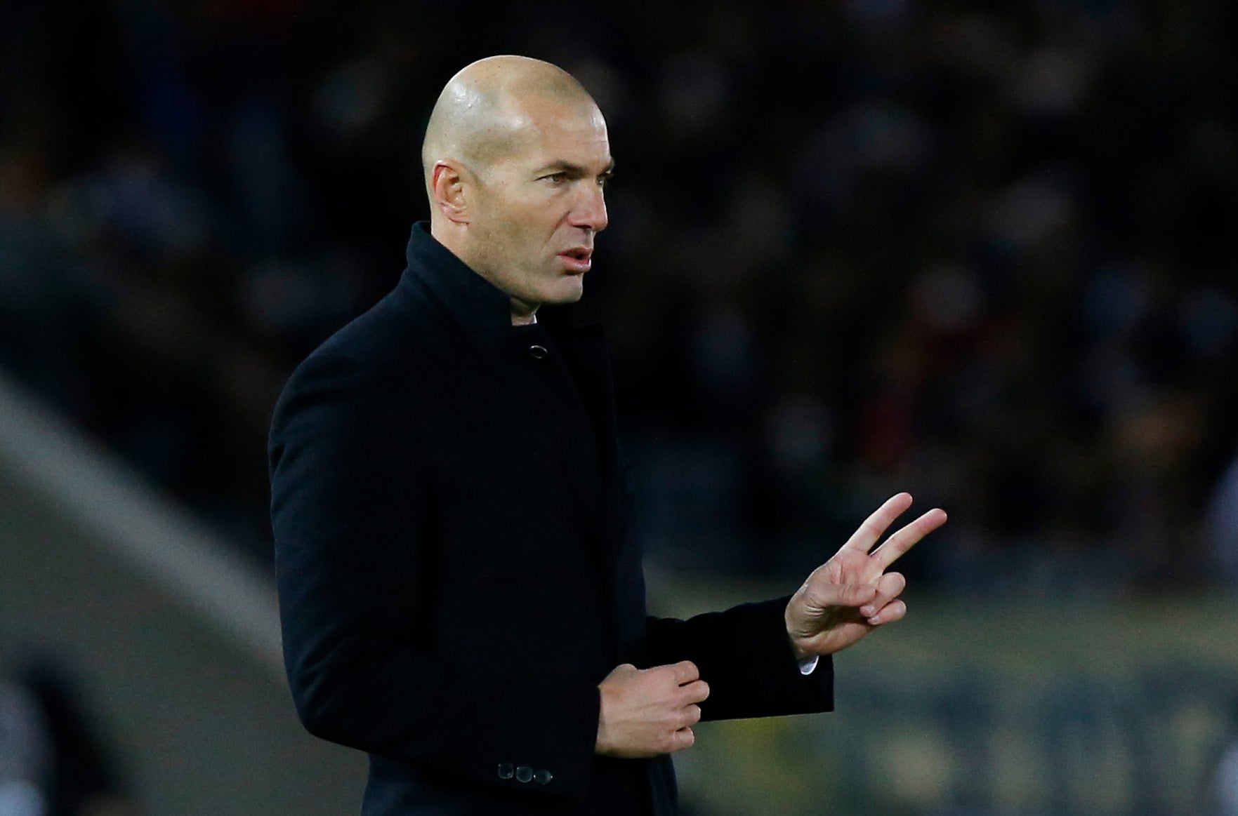 Zidane: "Venimos de lejos, está el cambio de horario y nos ha costado entrar en el partido" Zidane: "Venimos de lejos, está el cambio de horario y nos ha costado entrar en el partido"