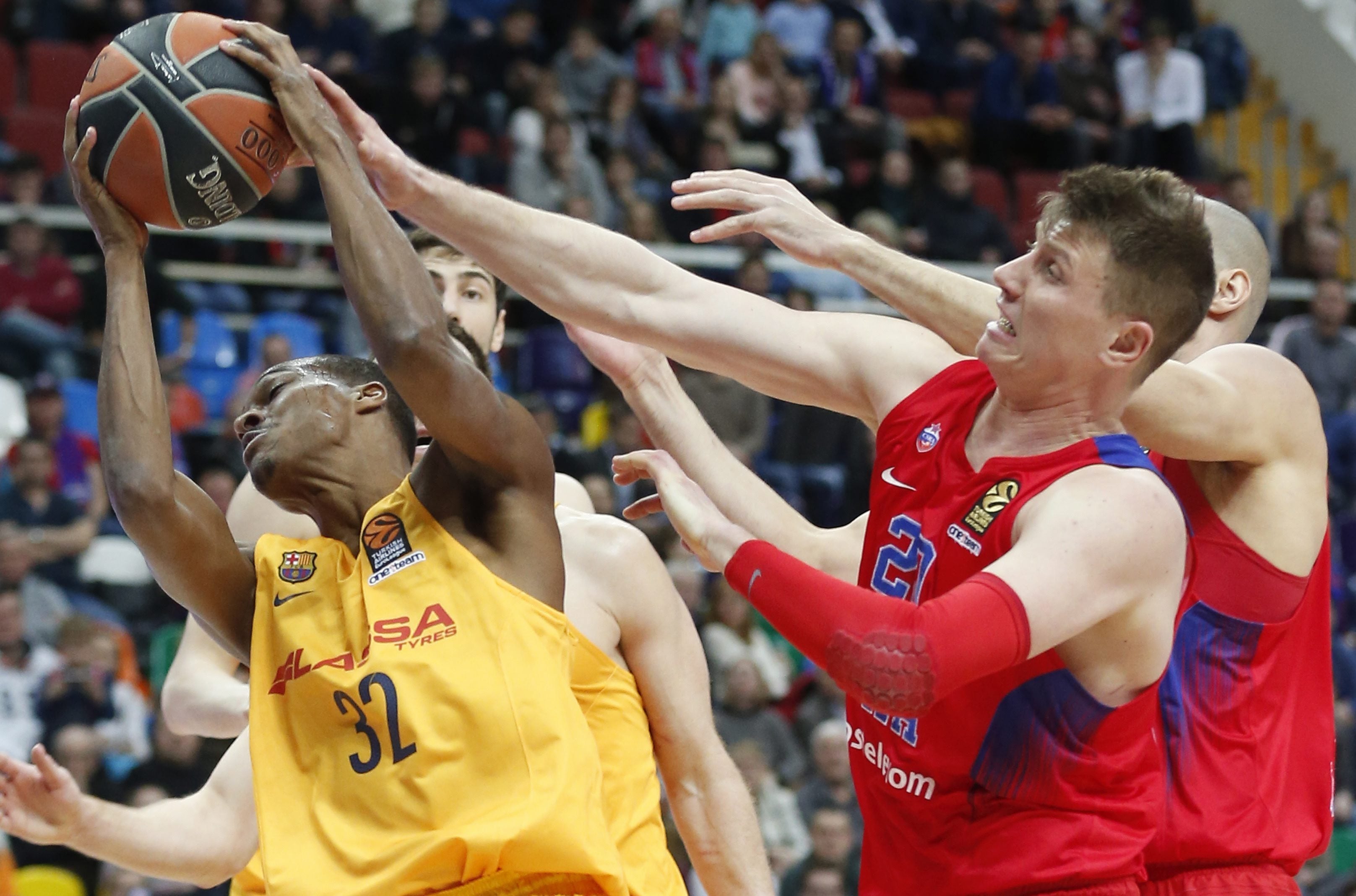 El Barcelona paga con la derrota un primer y último cuarto horribles ante un imparable CSKA El Barcelona paga con la derrota un primer y último cuarto horribles ante un imparable CSKA