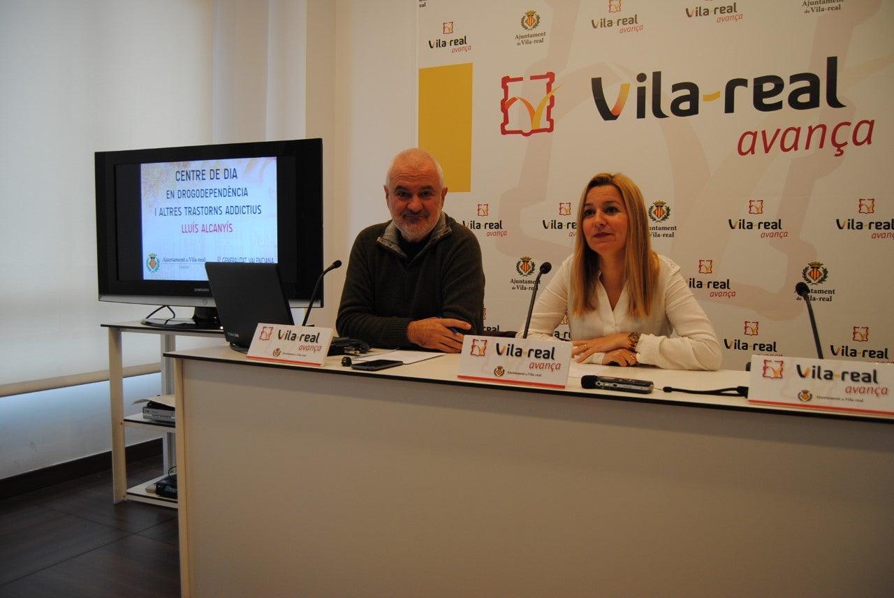 El centre Lluis Alcanyís posa en marxa un nou projecte terapèutic. El centre Lluis Alcanyís posa en marxa un nou projecte terapèutic.
