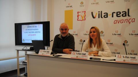 El taller es realitzar&agrave; en el pati del centre, on els usuaris treballen ja en la seua transformaci&oacute; i adequaci&oacute; per a materialitzar l'esb&oacute;s dissenyat,