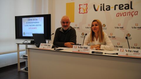 El taller es realitzar&agrave; en el pati del centre, on els usuaris treballen ja en la seua transformaci&oacute; i adequaci&oacute; per a materialitzar l'esb&oacute;s dissenyat,