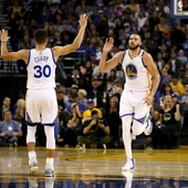 McGee, con Curry McGee, con Curry
