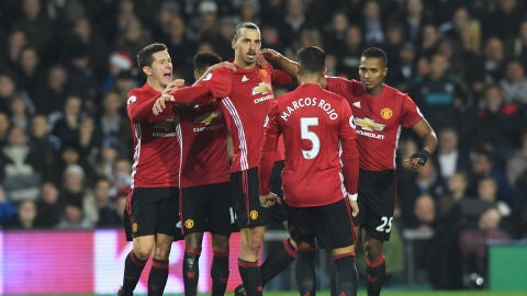 Ibrahimovic celebrando uno de sus goles frente al Bromwich