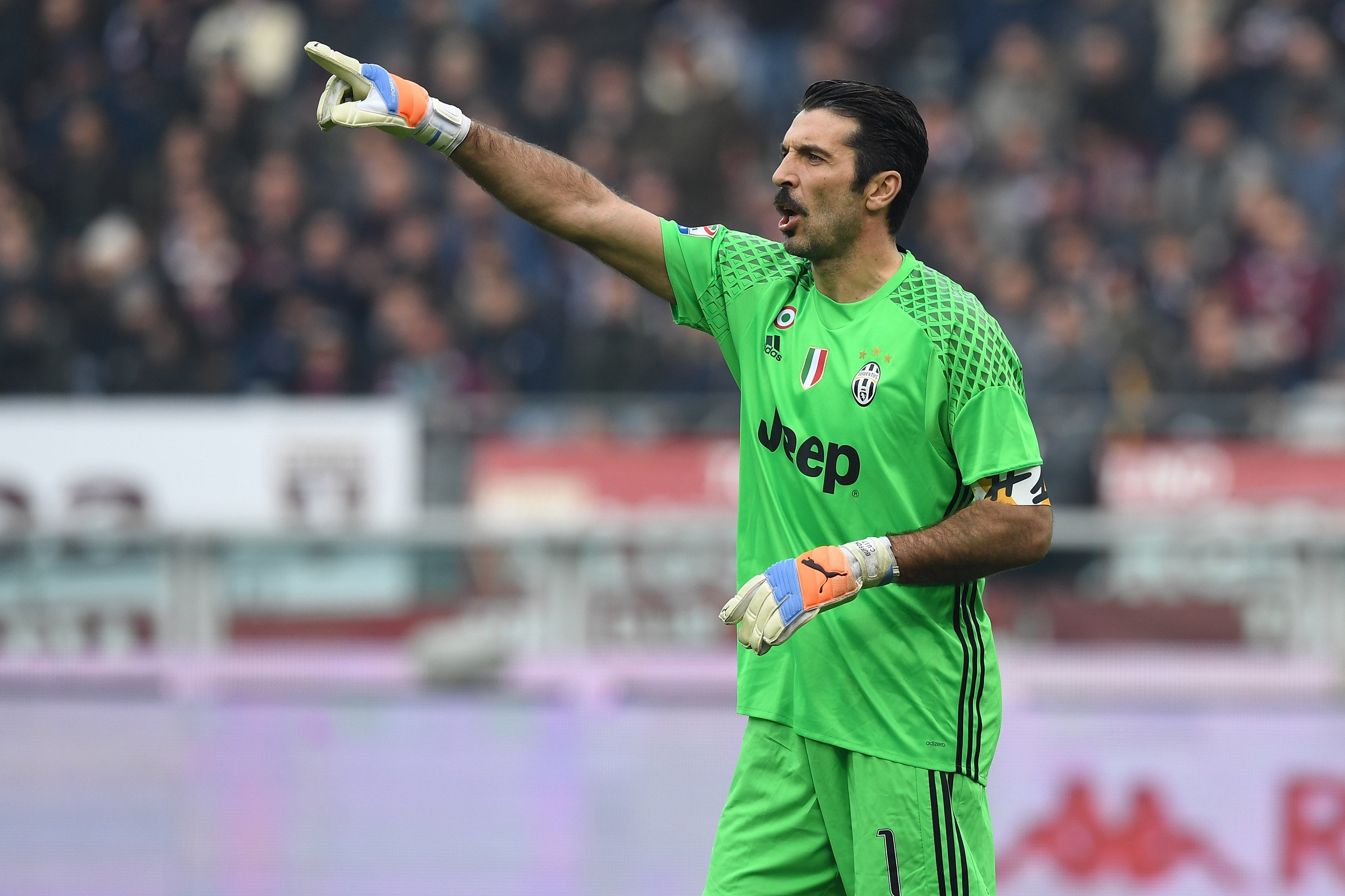 Buffon: "Probablemente me retire después del Mundial 2018" Buffon: "Probablemente me retire después del Mundial 2018"