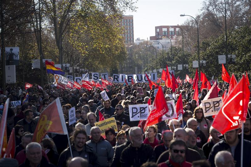 CCOO, UGT y CSIF inician el 30 de octubre una campaña de movilizaciones nacional por los salarios de funcionarios CCOO, UGT y CSIF inician el 30 de octubre una campaña de movilizaciones nacional por los salarios de funcionarios