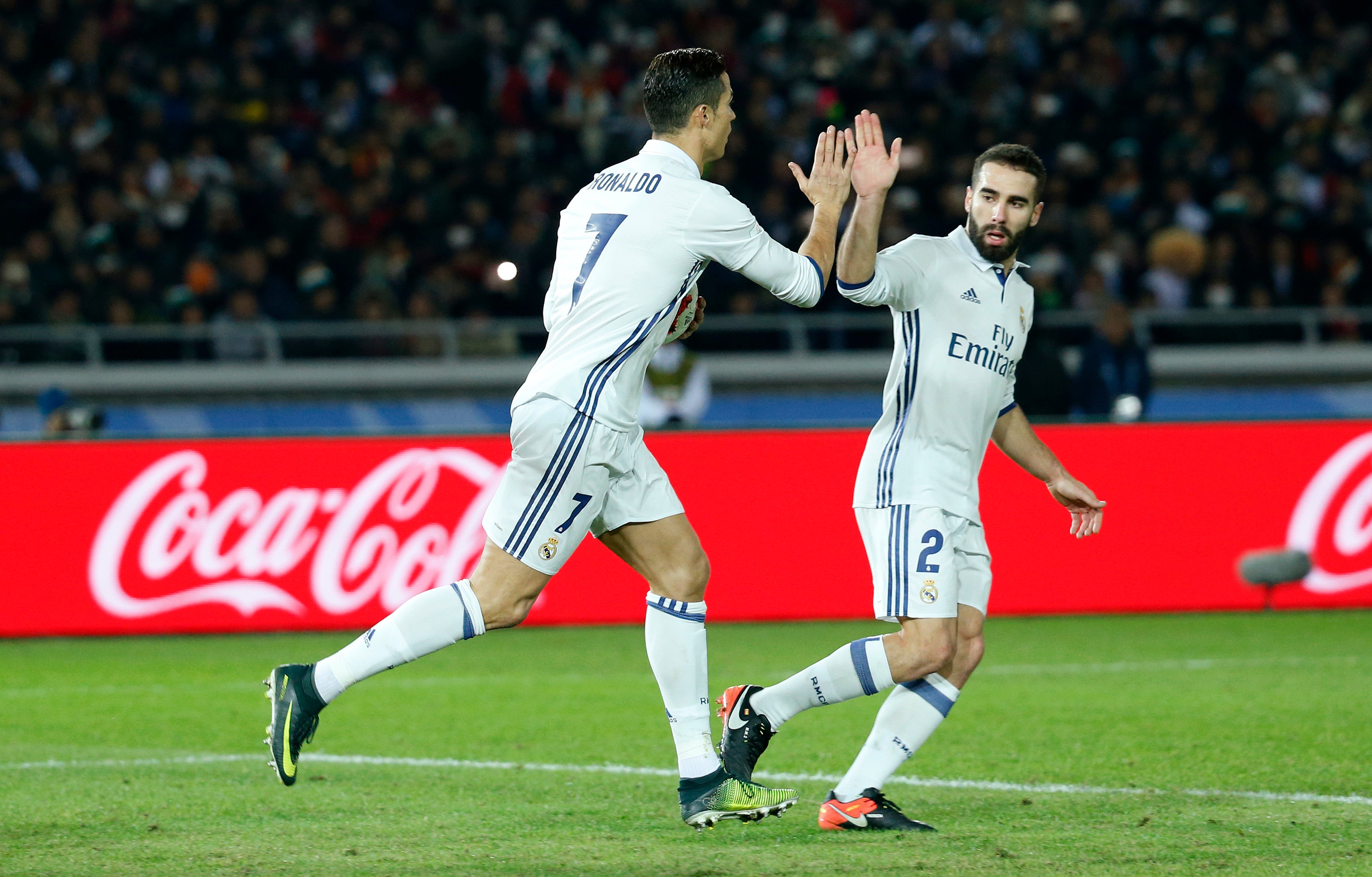 Real Madrid 3 - 2 Kashima. Vuelve a escuchar el segundo gol de Cristiano Real Madrid 3 - 2 Kashima. Vuelve a escuchar el segundo gol de Cristiano