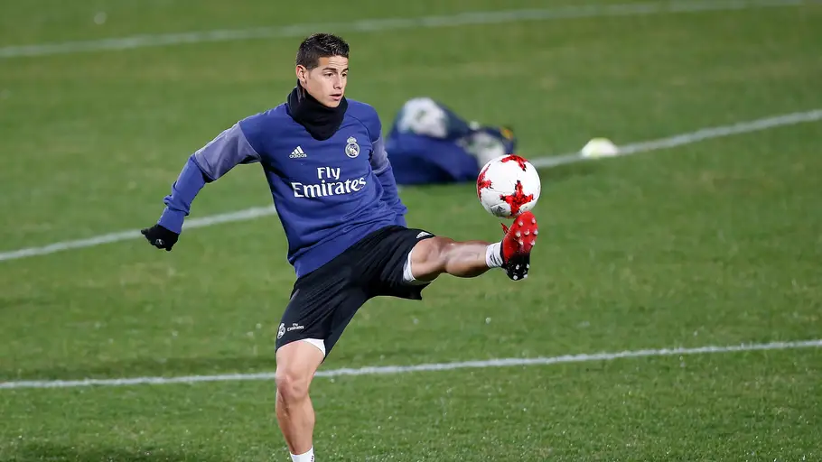 James Rodríguez en un entrenamiento con el Real Madrid James Rodríguez en un entrenamiento con el Real Madrid