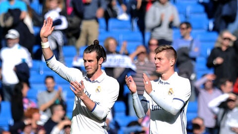Bale, junto a Toni Kroos