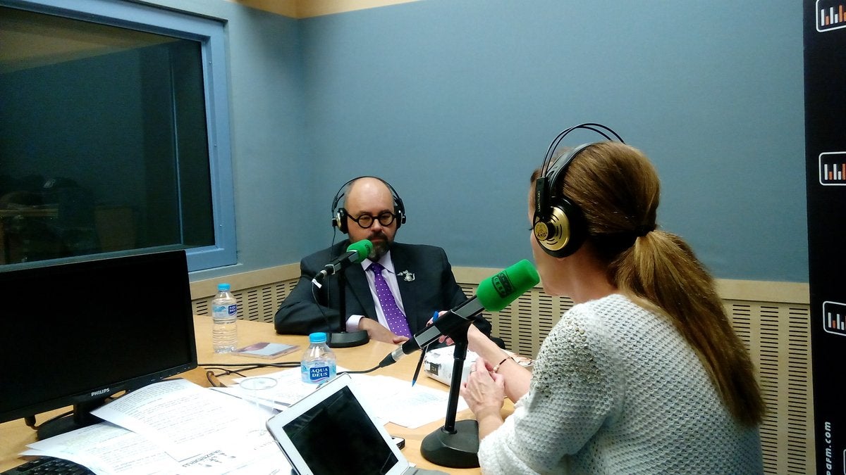 Carlos Ruiz Zafón: "'El laberinto de los Espíritus' canaliza la tensión acumulada de las entregas anteriores" Carlos Ruiz Zafón: "'El laberinto de los Espíritus' canaliza la tensión acumulada de las entregas anteriores"