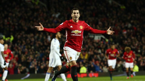 Mkhitaryan celebra su gol ante el Sunderland