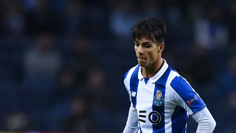 Óliver Torres, en un partido con el Oporto Óliver Torres, en un partido con el Oporto
