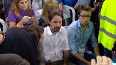 Frame 19.709545 de: Los pablistas acusan a Errej&oacute;n de fortalecerse tratando de debilitar a Iglesias
