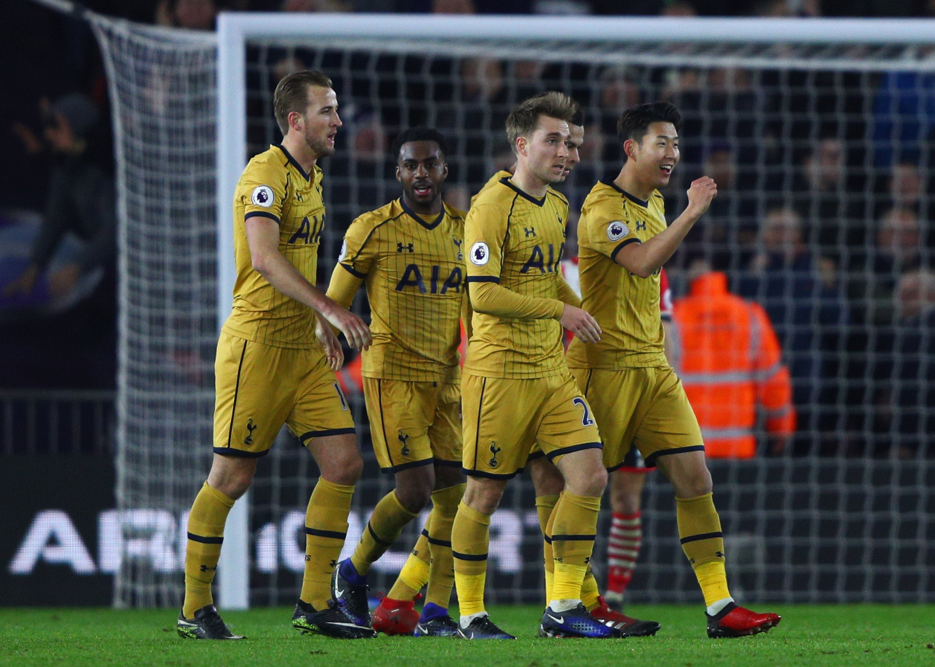 El Tottenham no cede, gana al Southampton y presiona a Arsenal y Manchester City El Tottenham no cede, gana al Southampton y presiona a Arsenal y Manchester City