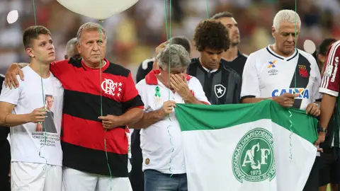 Homenaje a las víctimas del Chapecoense en Maracaná Homenaje a las víctimas del Chapecoense en Maracaná