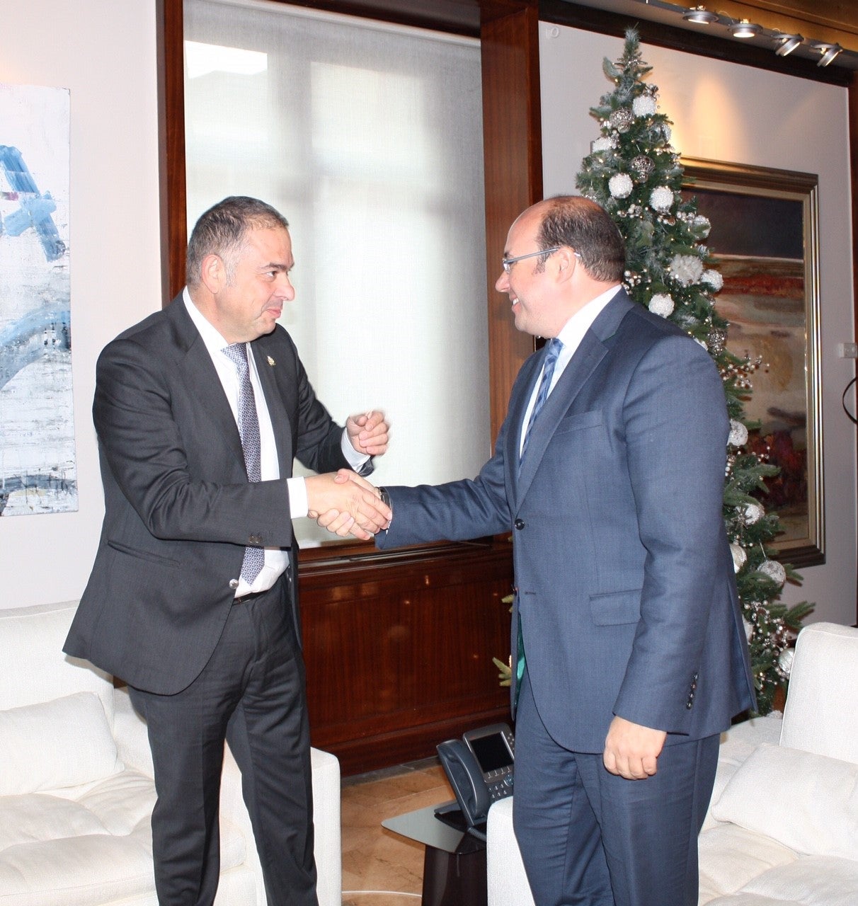 Los regantes piden un pacto nacional del agua equiparable al pacto de Toledo o al pacto antiterrorista que traiga paz y prosperidad Los regantes piden un pacto nacional del agua equiparable al pacto de Toledo o al pacto antiterrorista que traiga paz y prosperidad