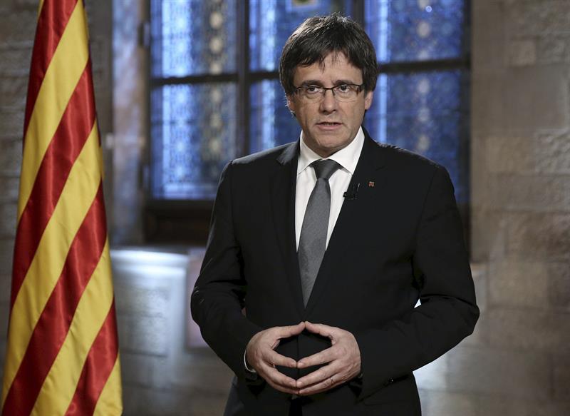 Rubén Amón indulta a Carles Puigdemont por cumplir un año al frente de la Generalitat Rubén Amón indulta a Carles Puigdemont por cumplir un año al frente de la Generalitat