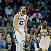 Marc Gasol celebra una canasta contra los Thunder