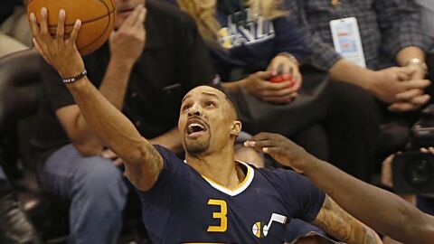 George Hill le da la victoria a Utah Jazz y el 'Chacho' se lesiona
