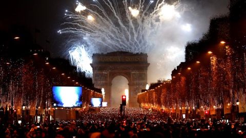 Celebraciones de Nochevieja en el Arco del Triunfo