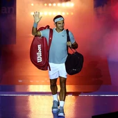 Roger Federer saluda a los aficionados en su vuelta a las pistas Roger Federer saluda a los aficionados en su vuelta a las pistas