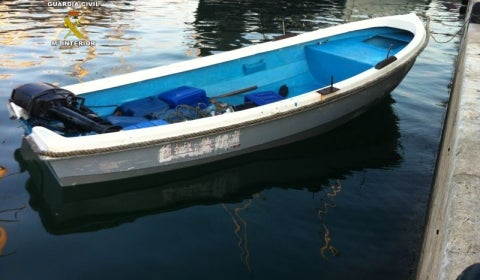 Llega a Cabrera una patera con 13 inmigrantes a bordo Llega a Cabrera una patera con 13 inmigrantes a bordo