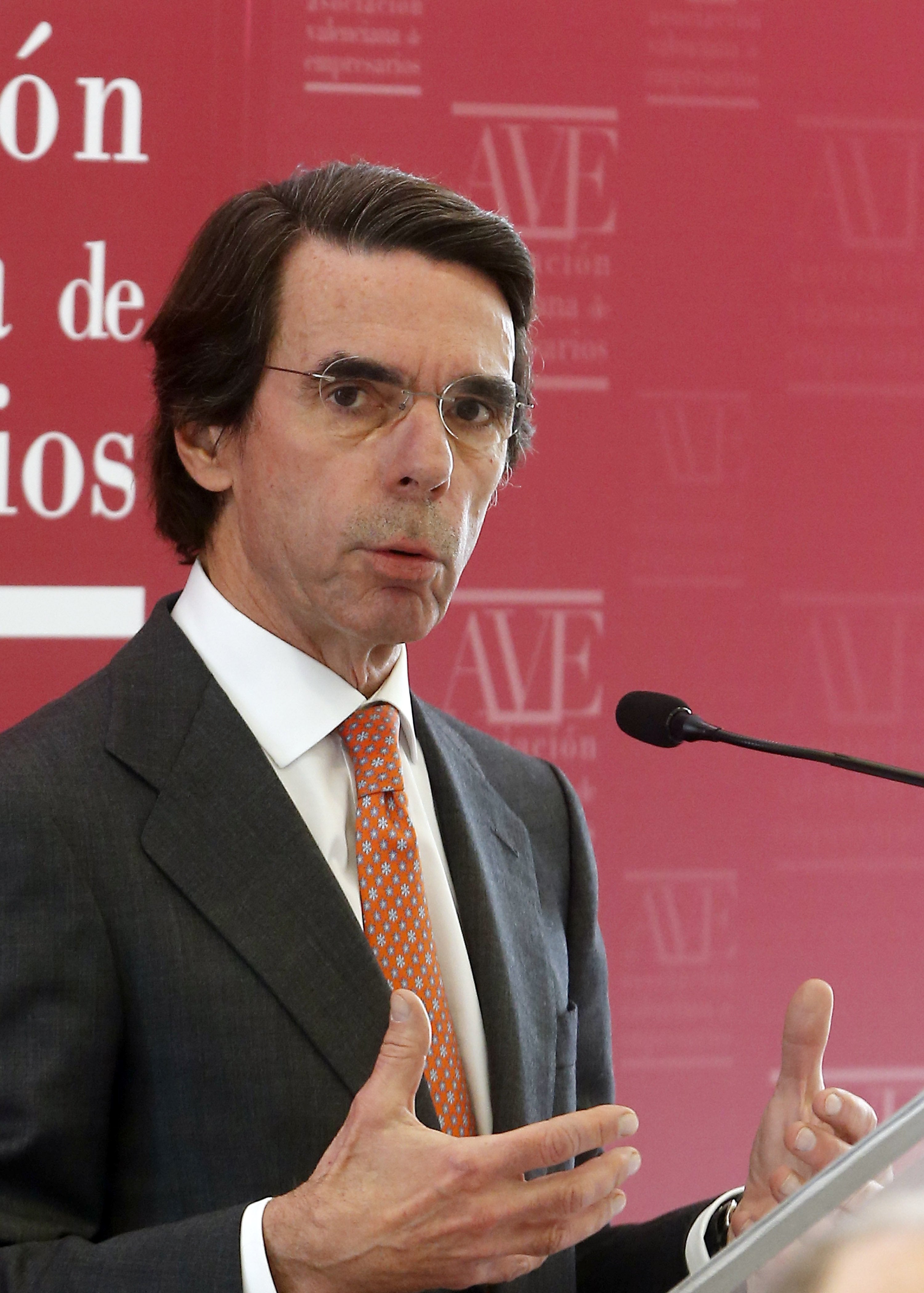 Aznar seguirá "trabajando por España" planteando ideas y políticas desde FAES Aznar seguirá "trabajando por España" planteando ideas y políticas desde FAES