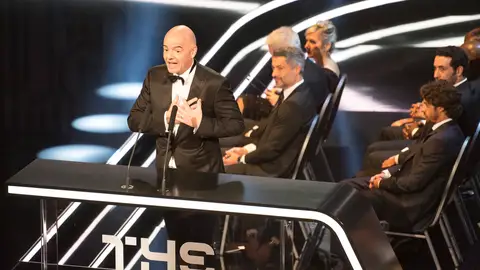Infantino hablando durante los premios 'The Best' Infantino hablando durante los premios 'The Best'