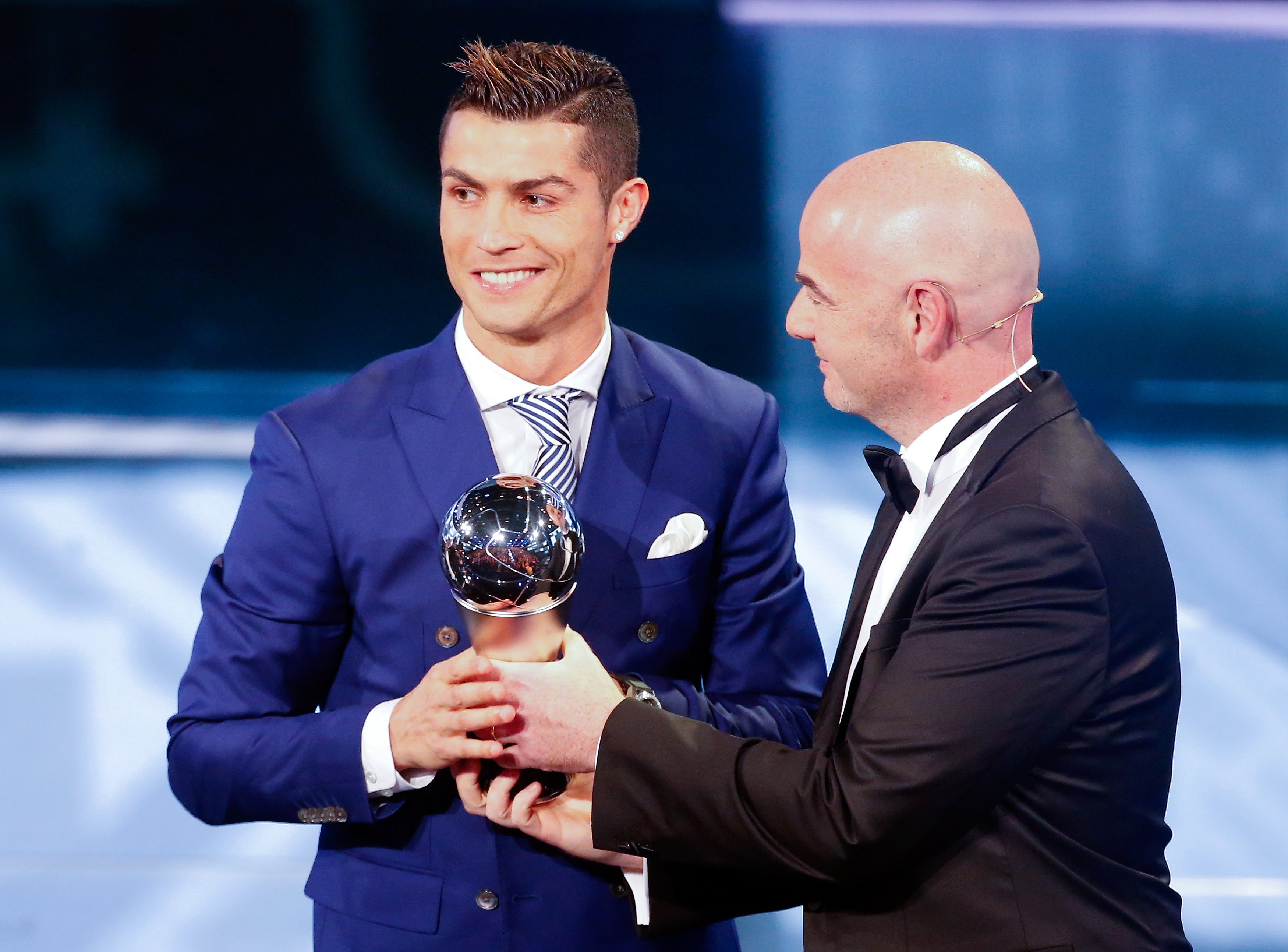 Modric, Messi, Cristiano, Griezmann... Los diez candidatos al premio 'The Best' de la FIFA Modric, Messi, Cristiano, Griezmann... Los diez candidatos al premio 'The Best' de la FIFA