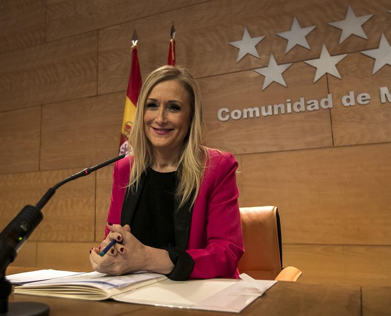 Cifuentes dice que el proceso de selección en el PP "es mejorable" y niega reto a Rajoy Cifuentes dice que el proceso de selección en el PP "es mejorable" y niega reto a Rajoy