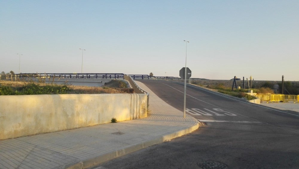 Puente que une los sectores urbanísticos E-5 y E-26 del Plan General de Elche. 