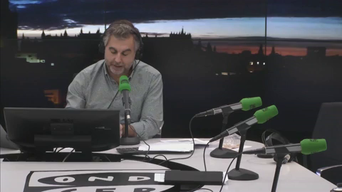 Monólogo de Alsina: "Rajoy dirige su partido con el mando a distancia y sin que nadie le tosa" Monólogo de Alsina: "Rajoy dirige su partido con el mando a distancia y sin que nadie le tosa"